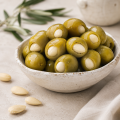 Grüne Oliven aus Chalkidiki gefüllt mit Mandeln 500 g