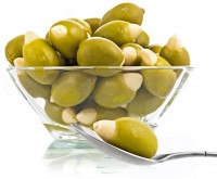 Grüne Oliven gefüllt mit Knoblauch 500g Grüne Oliven gefüllt mit Knoblauch 500g